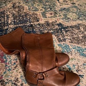 Frye brown leather boots- 9- slightly narrow